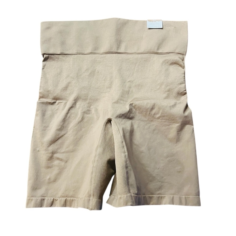 Cacique Women's Beige The Slimmer High-Waist Short Size 22/24 NWT